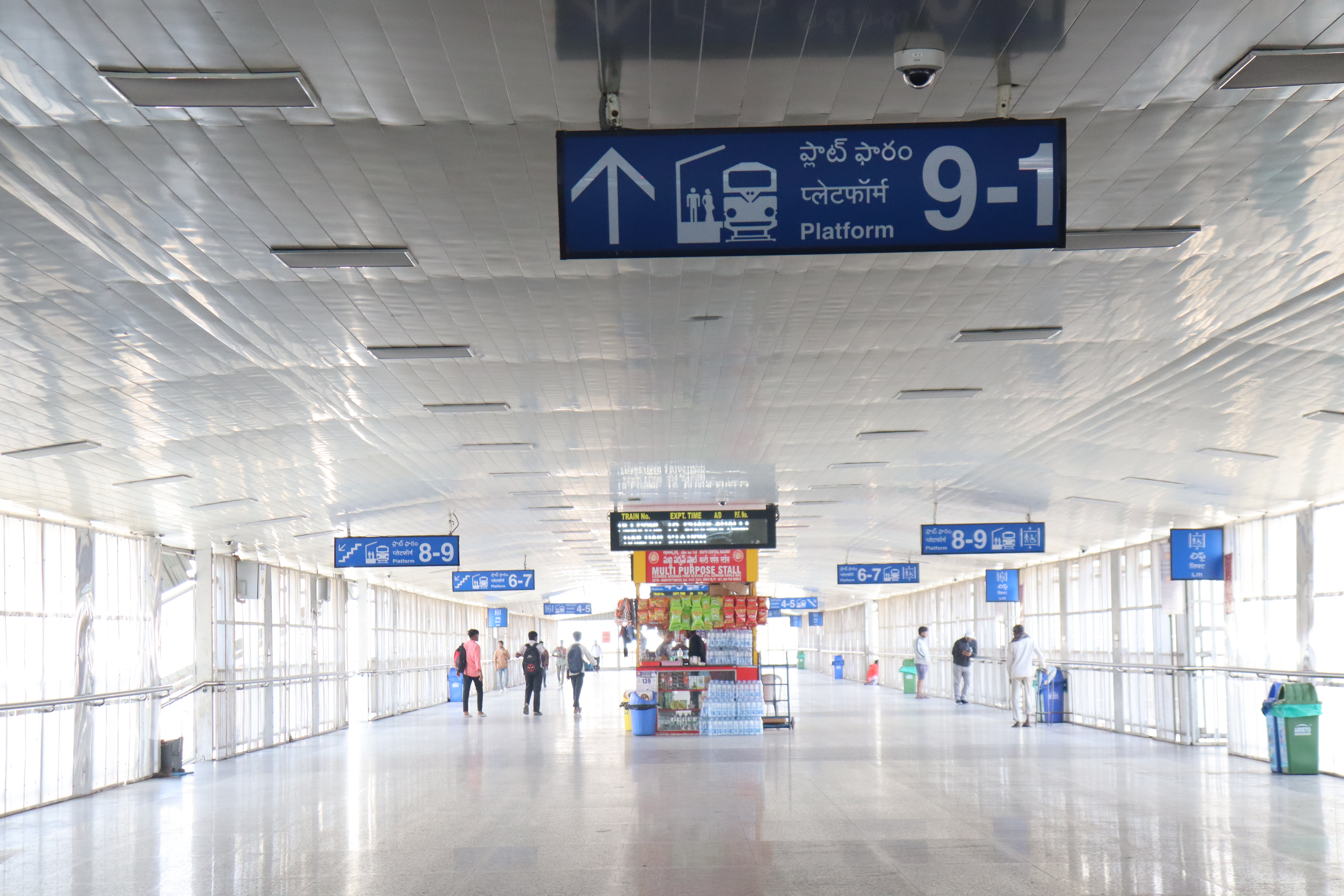 Platform Stalls